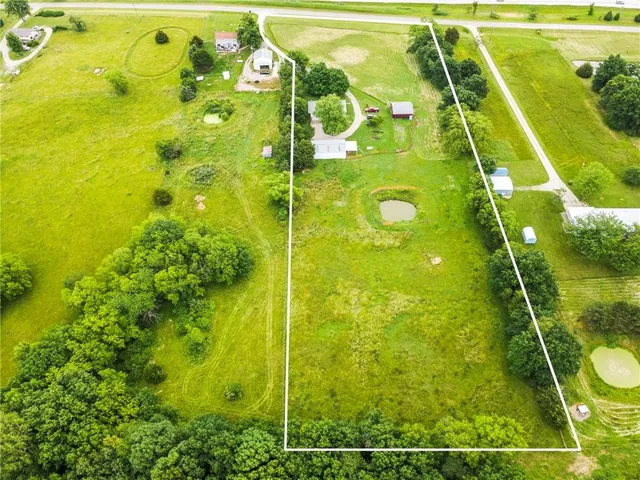 $330,000 | 6748 Old Highway, Cameron, MO 64429