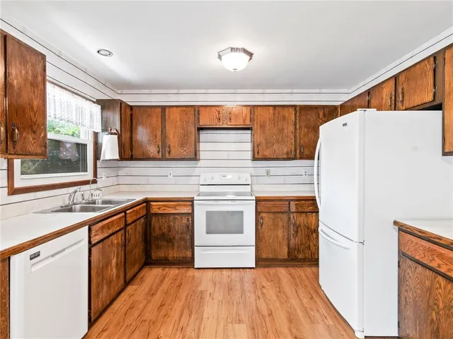 $330,000 | 6748 Old Highway, Cameron, MO 64429