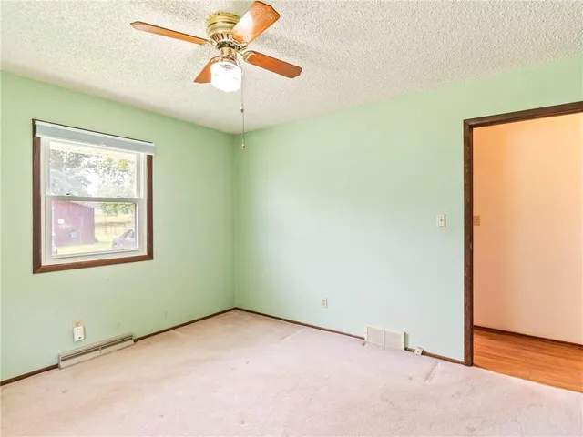 $330,000 | 6748 Old Highway, Cameron, MO 64429