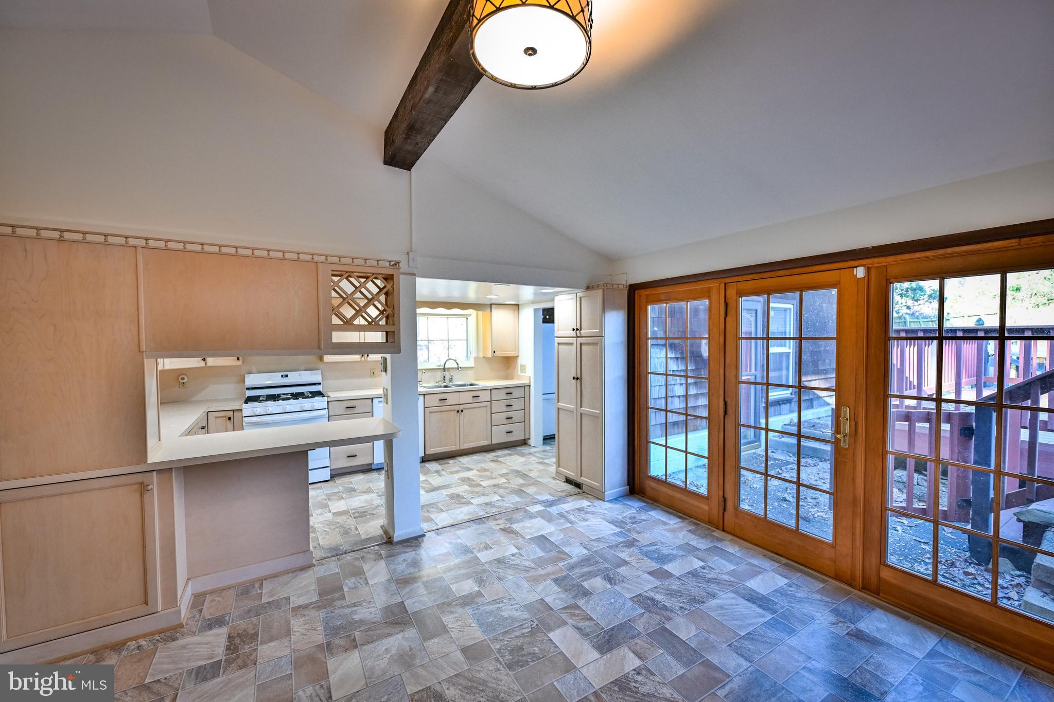 12116 Jerusalem Road Kingsville, MD 21087 - Photo 30 of 76 Kitchen with plenty of table space