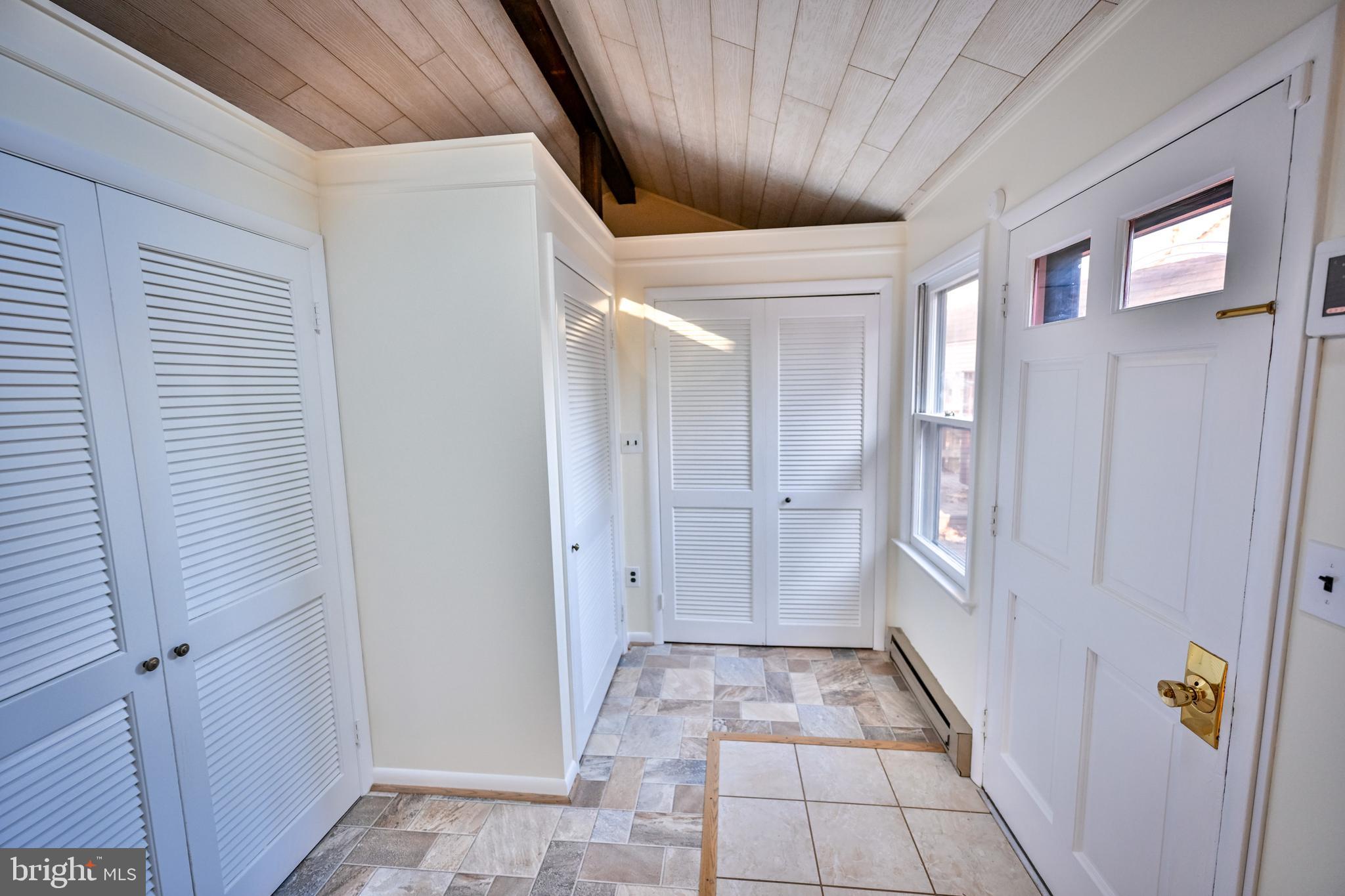 12116 Jerusalem Road Kingsville, MD 21087 - Photo 42 of 76 Mudroom off kitchen