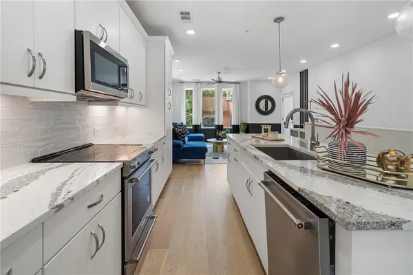 $3,200 | 371 Pratt Drive, Unit 207, Atlanta, GA 30315