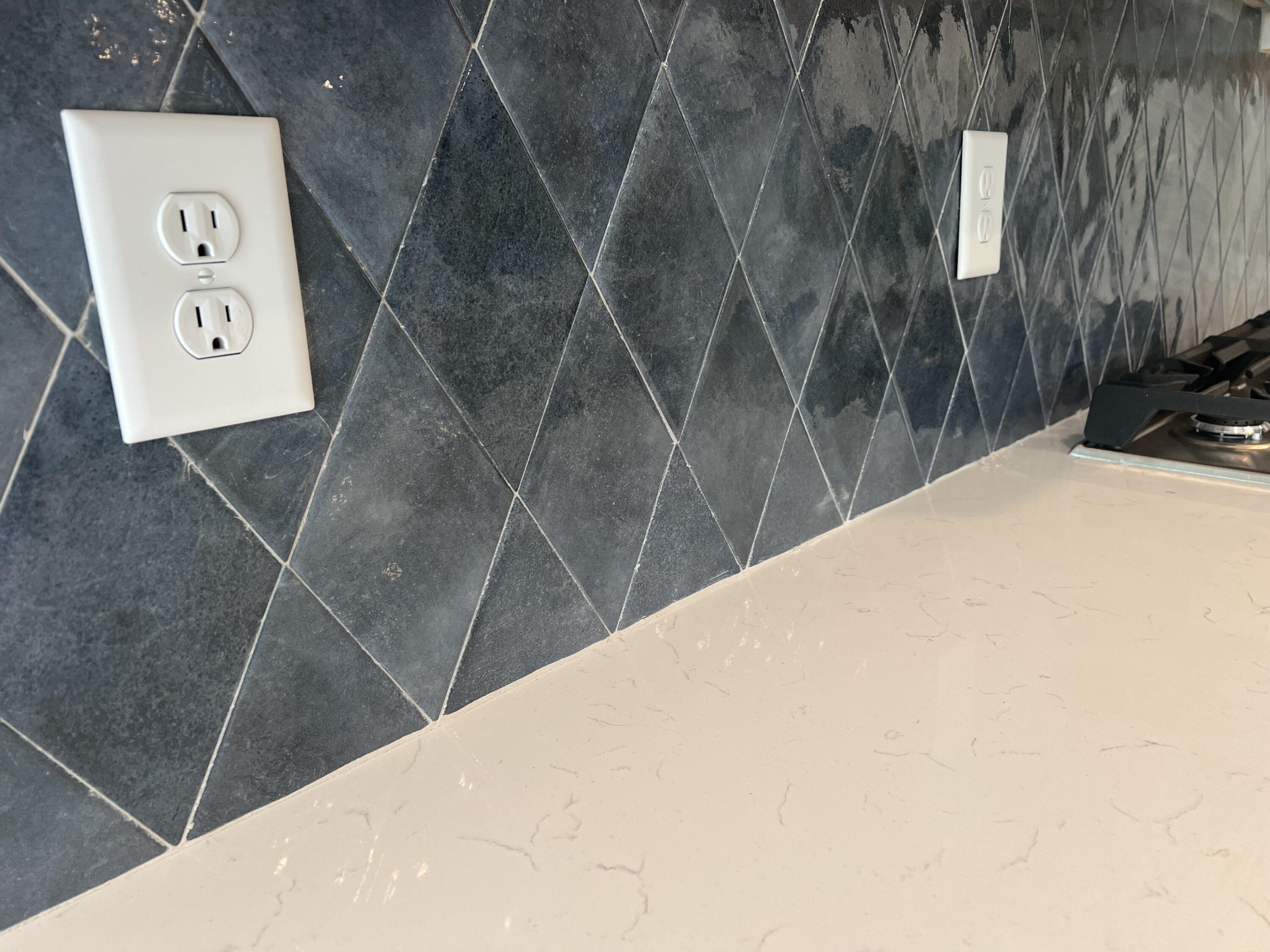 1976 Firelight Way, Unit 24 Ooltewah, TN 37363 - Photo 6 of 28 Backsplash/Granite