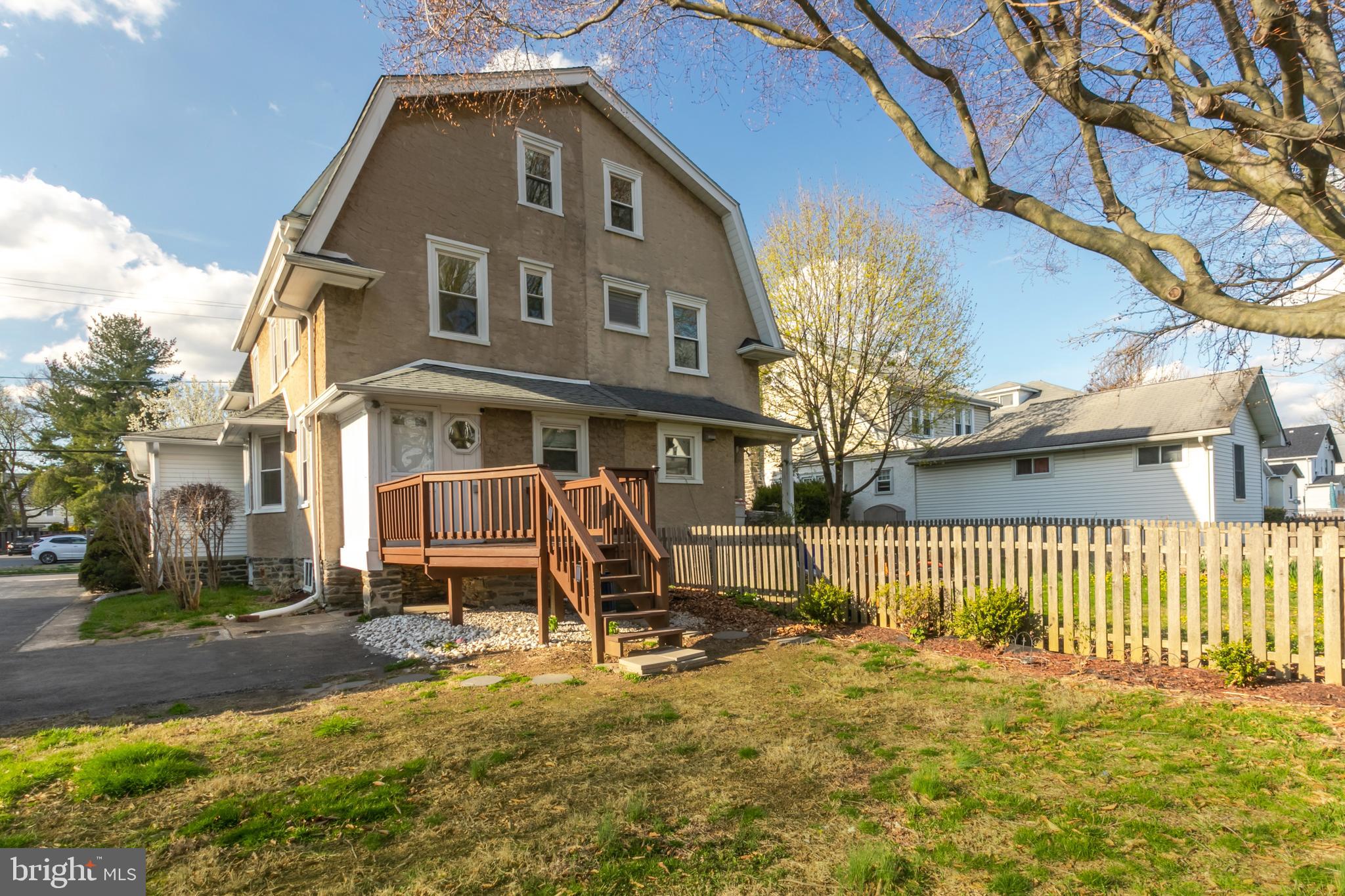 9 Mill Road Havertown, PA 19083 - Photo 3 of 32