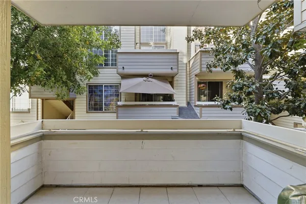 $430,000 | 11150 Glenoaks Boulevard, Unit 43, Pacoima, CA 91331