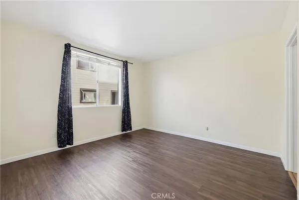 $430,000 | 11150 Glenoaks Boulevard, Unit 43, Pacoima, CA 91331