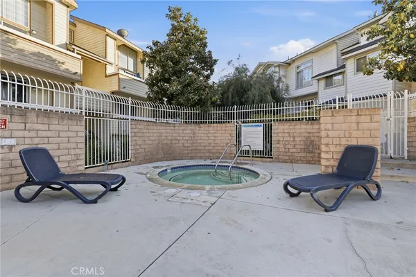 $430,000 | 11150 Glenoaks Boulevard, Unit 43, Pacoima, CA 91331