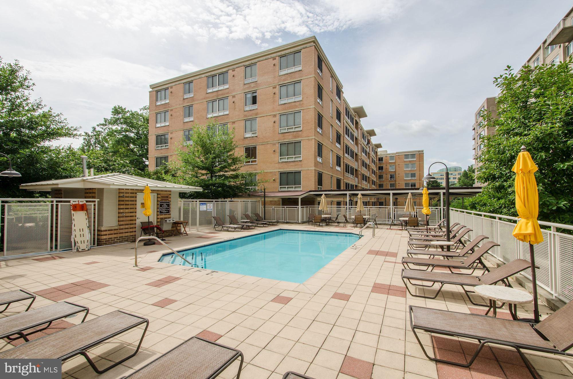 350 G Street Southwest, Unit N405 Washington, DC 20024 - Photo 22 of 27