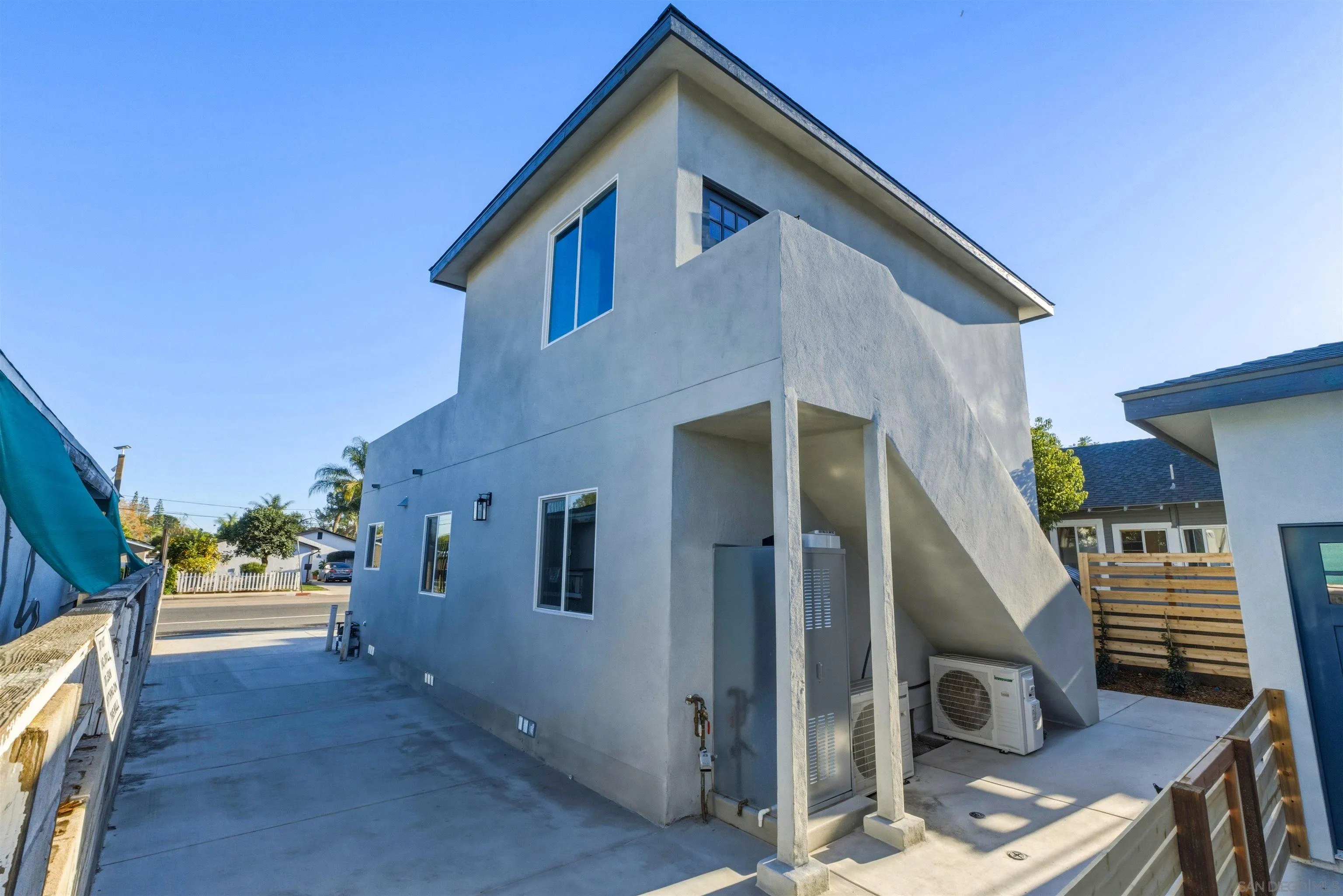 752 West 9th Avenue Escondido, CA 92025 - Photo 11 of 33