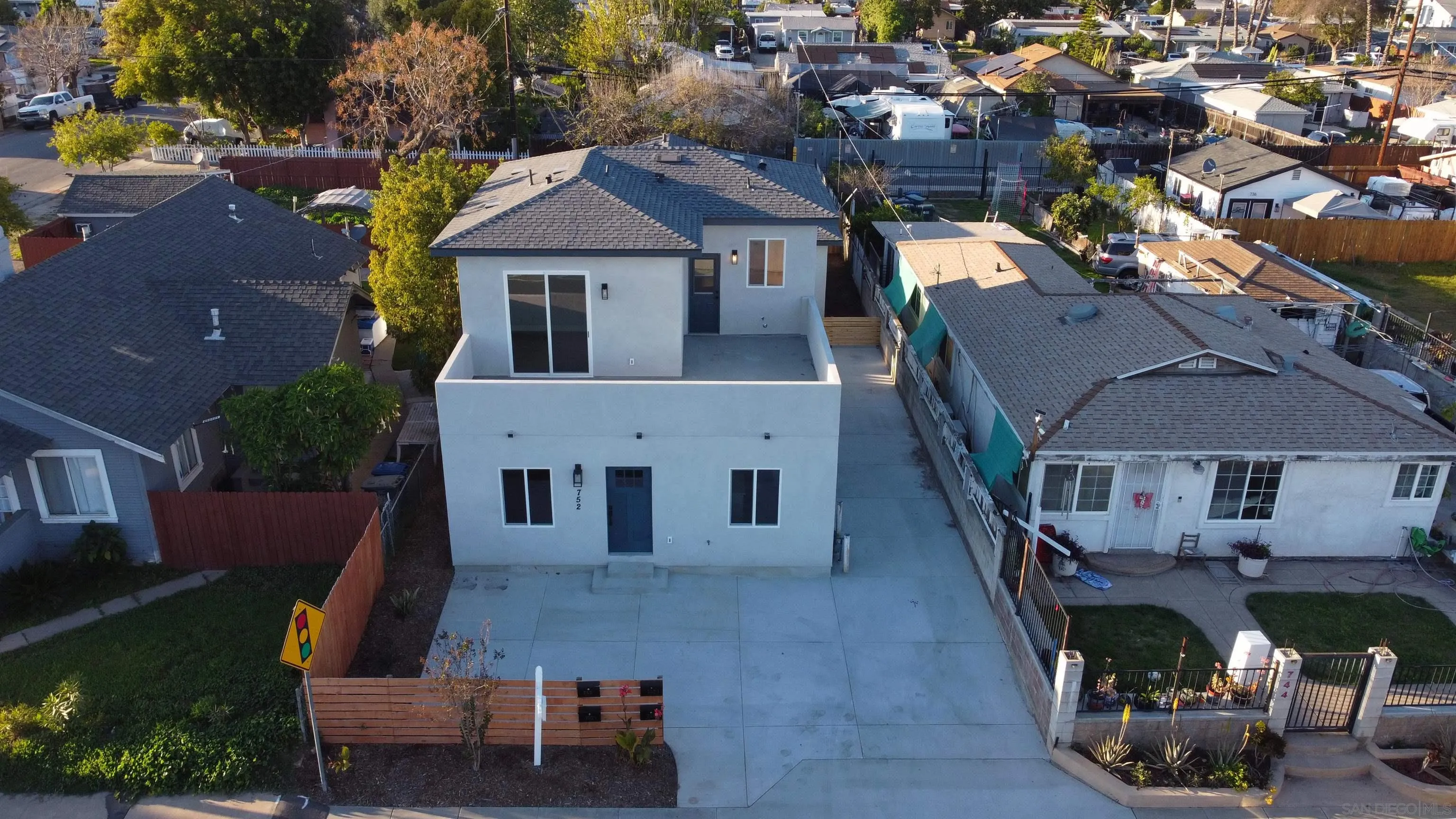 752 West 9th Avenue Escondido, CA 92025 - Photo 13 of 33