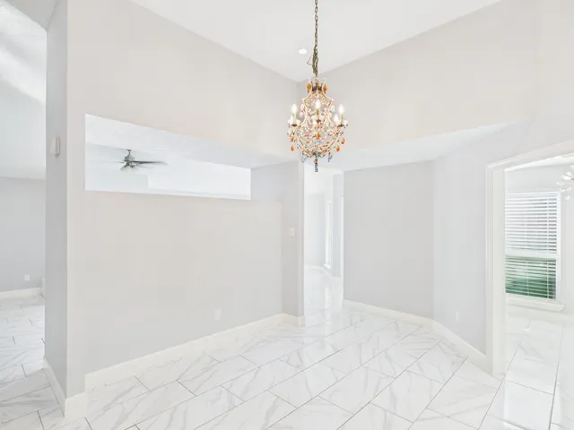 $260,000 | 11619 Bowlan Lane, Houston, TX 77035