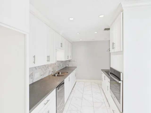 $260,000 | 11619 Bowlan Lane, Houston, TX 77035