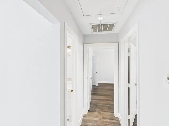 $260,000 | 11619 Bowlan Lane, Houston, TX 77035