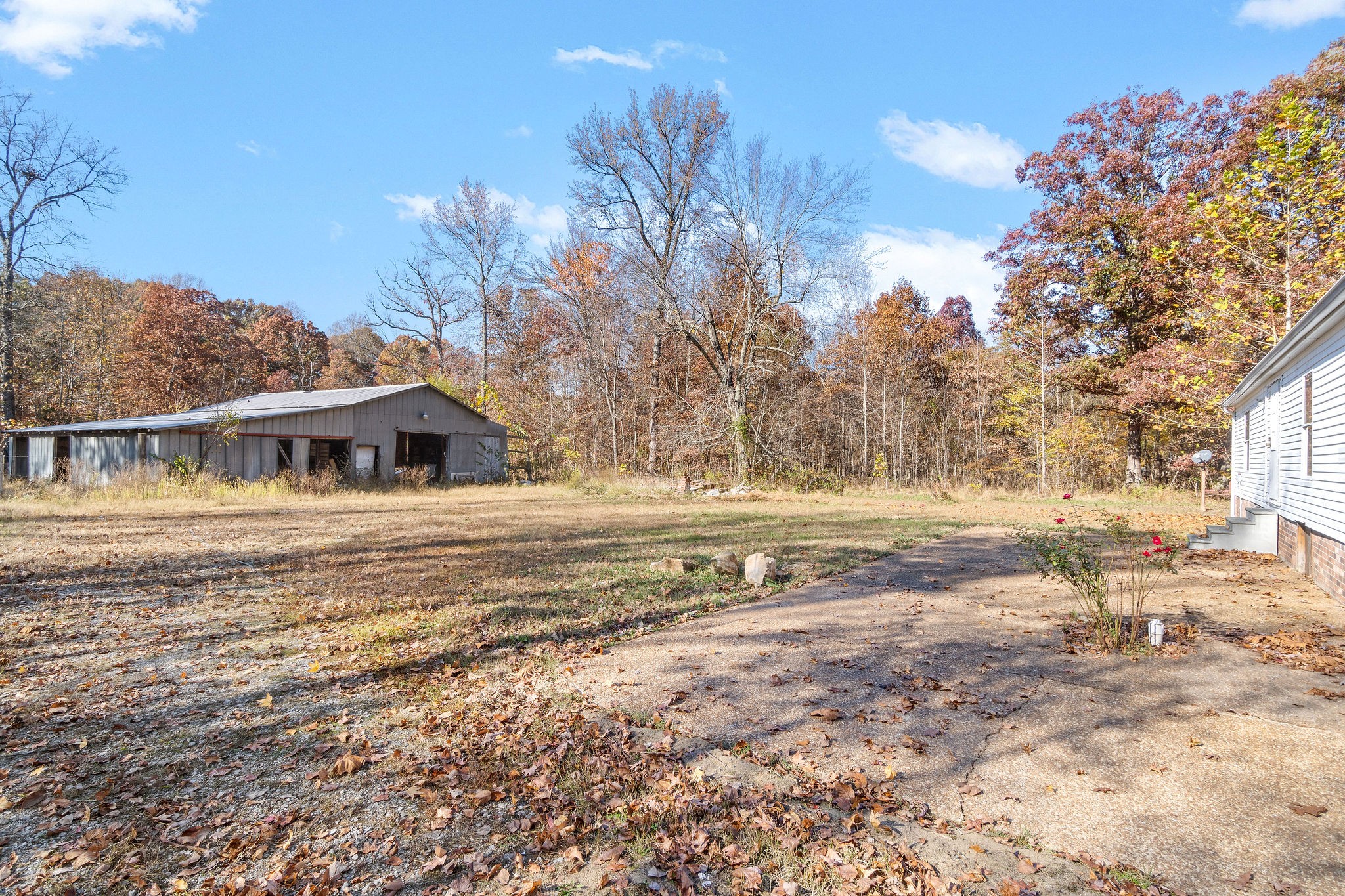 5820 Fred Perry Road Springfield, TN 37172 - Photo 2 of 33