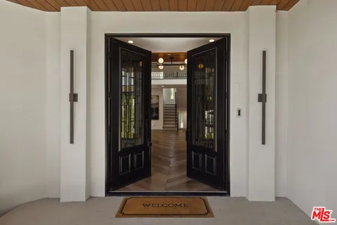 $3,995,000 | 2161 Argyle Avenue, Los Angeles, CA 90068