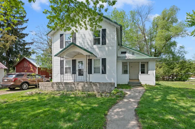 $125,000 | 111 Center Street, Suring, WI 54174