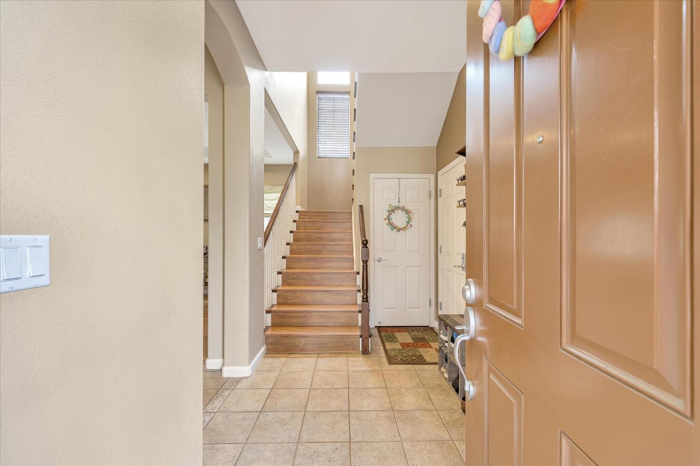 7522 Edinburgh Way Gilroy, CA 95020 - Photo 4 of 31