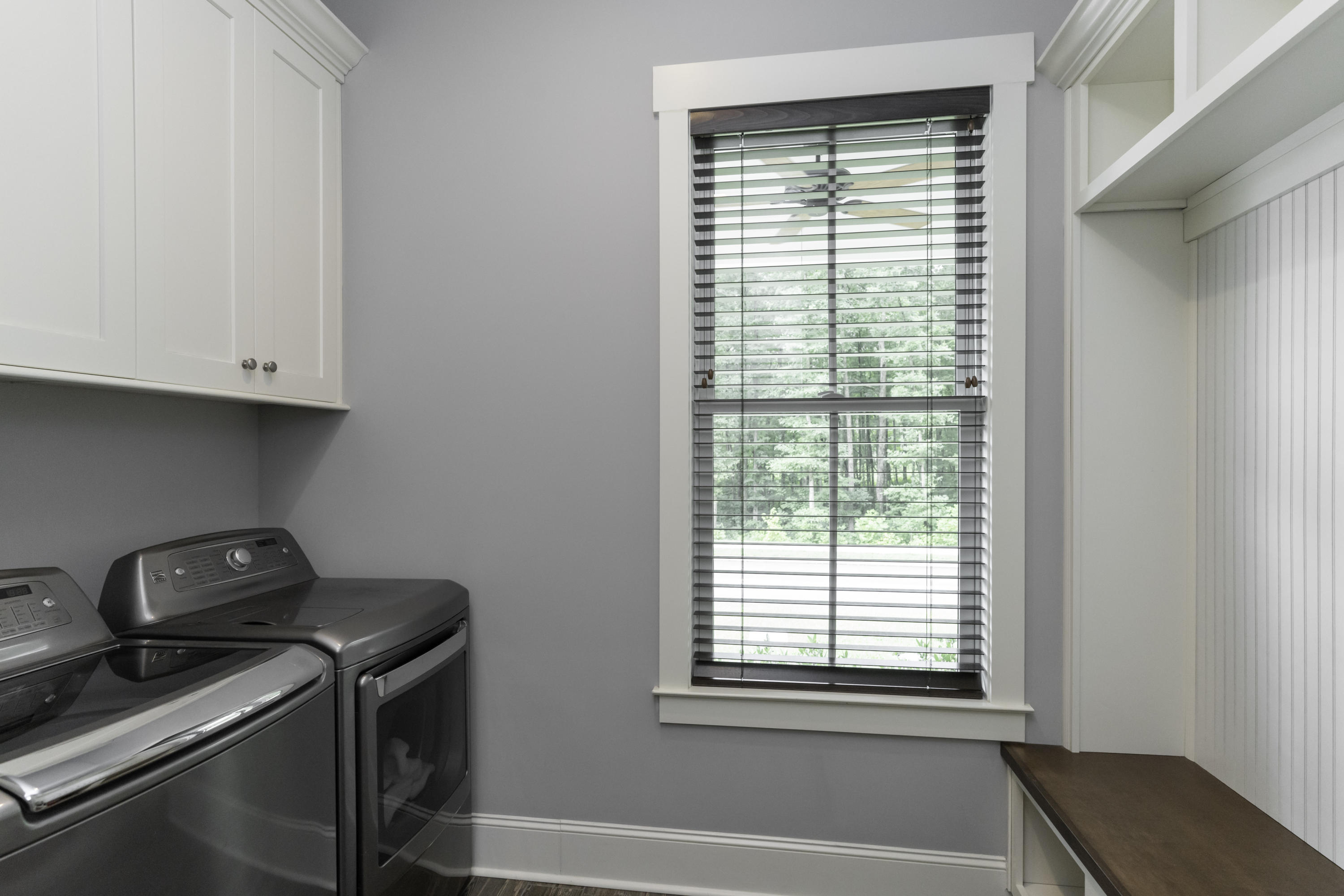 4933 Virginia Pine Road Signal Mountain, TN 37377 - Photo 21 of 40 Laundry/Mudroom