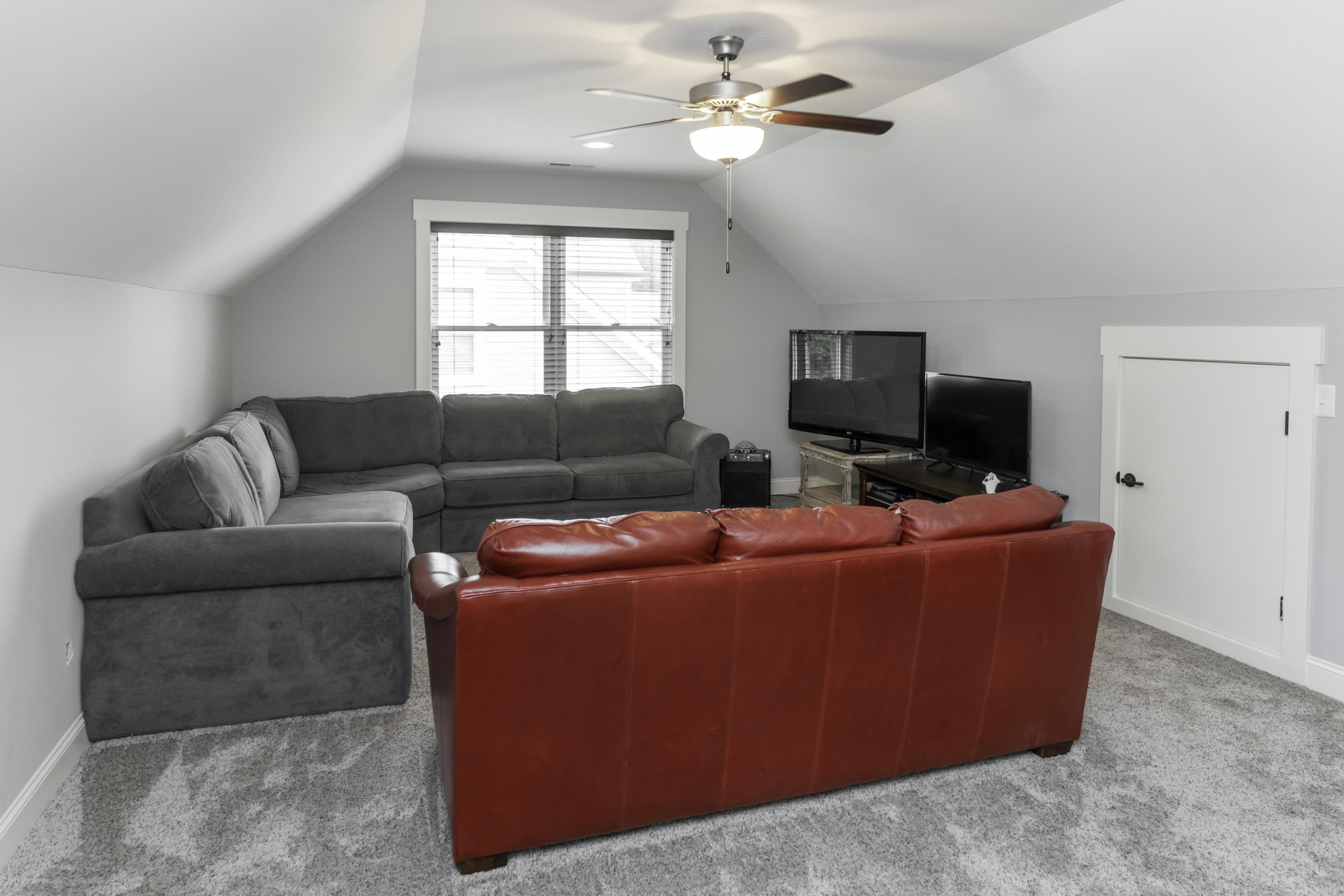 4933 Virginia Pine Road Signal Mountain, TN 37377 - Photo 26 of 40 Playroom