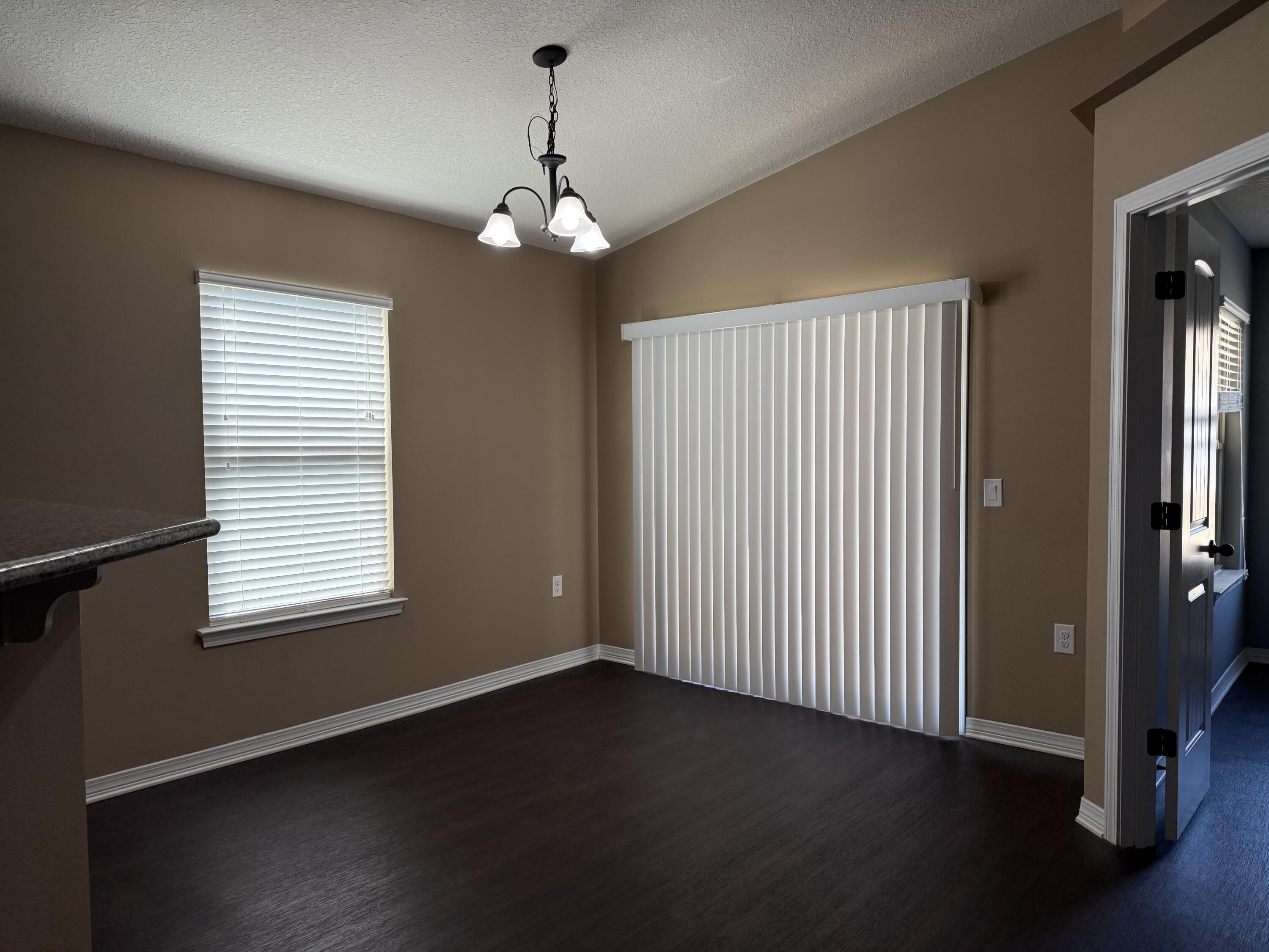 233 Croft Circle Crestview, FL 32536 - Photo 11 of 32 IMG_9415