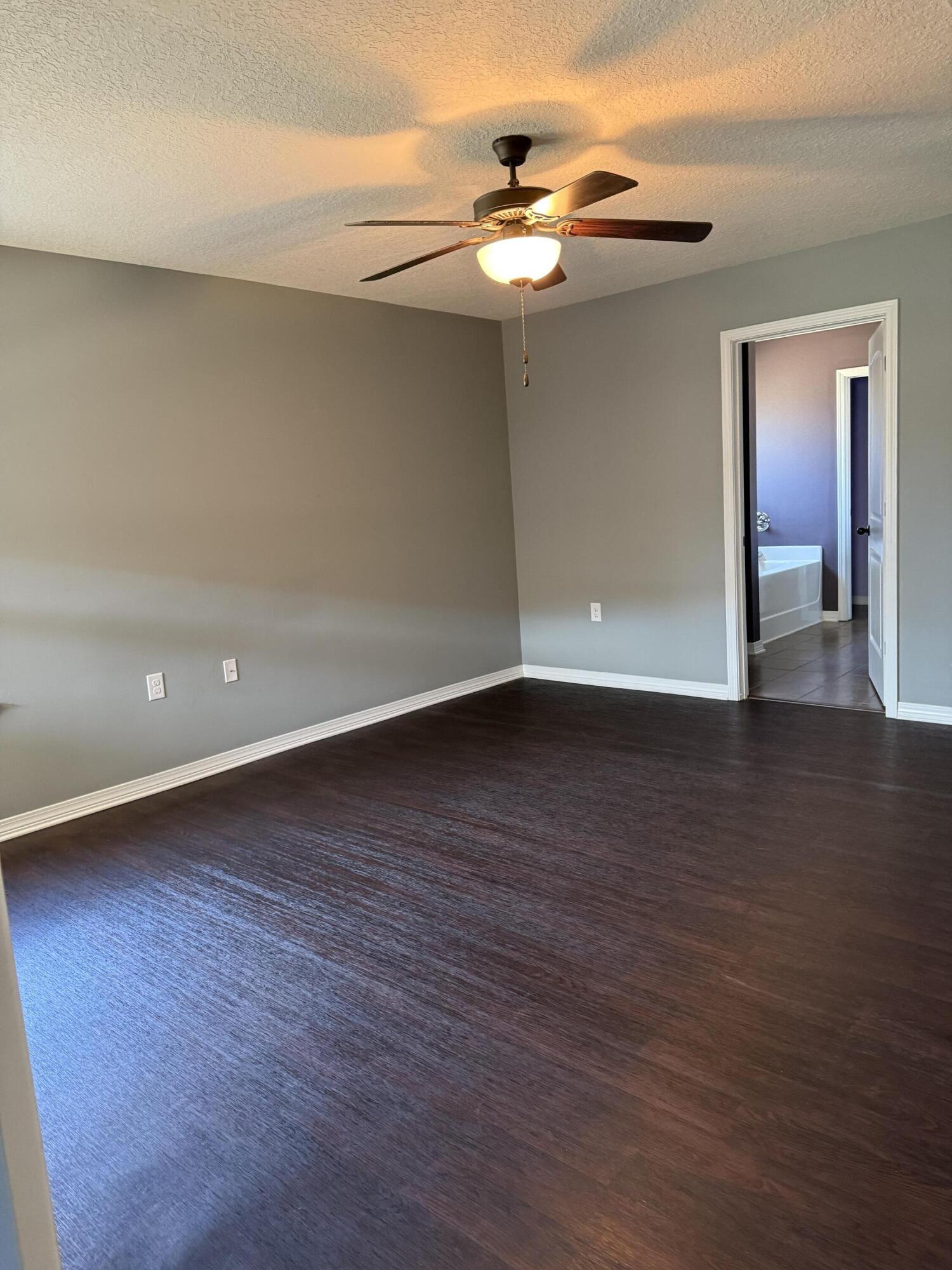 233 Croft Circle Crestview, FL 32536 - Photo 14 of 32 IMG_9424