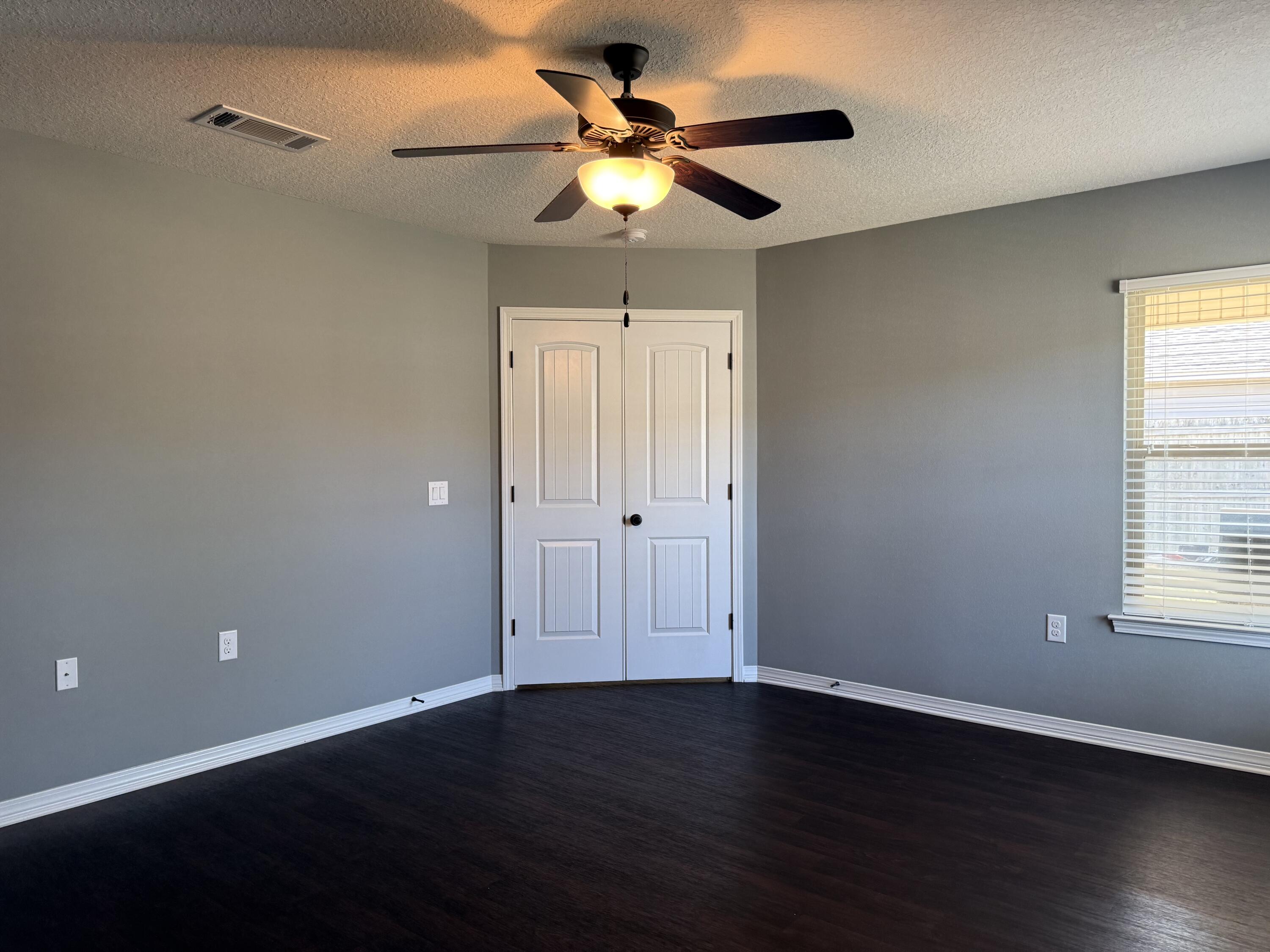 233 Croft Circle Crestview, FL 32536 - Photo 15 of 32 IMG_9425