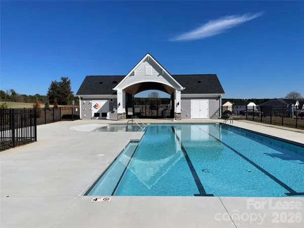 $2,325 | 4463 Dover Court, Denver, NC 28037