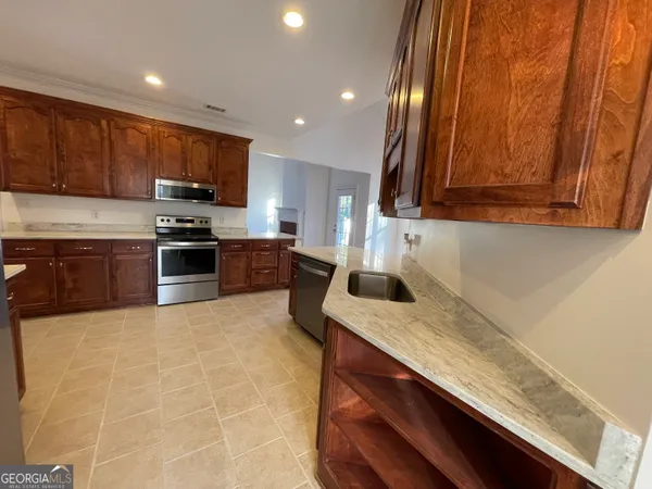 a view of empty room with window