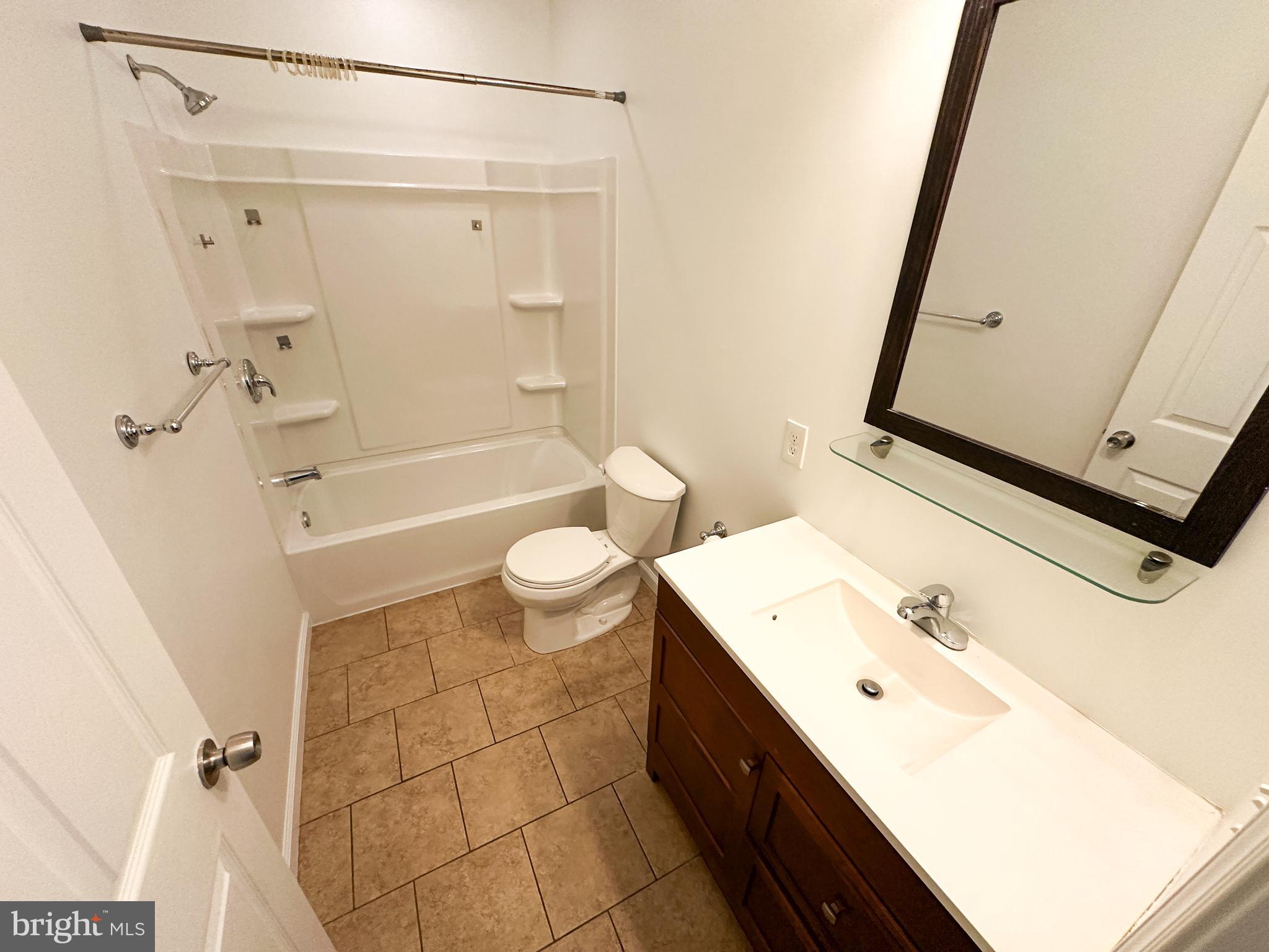 1816 North Front Street, Unit B Philadelphia, PA 19122 - Photo 5 of 13