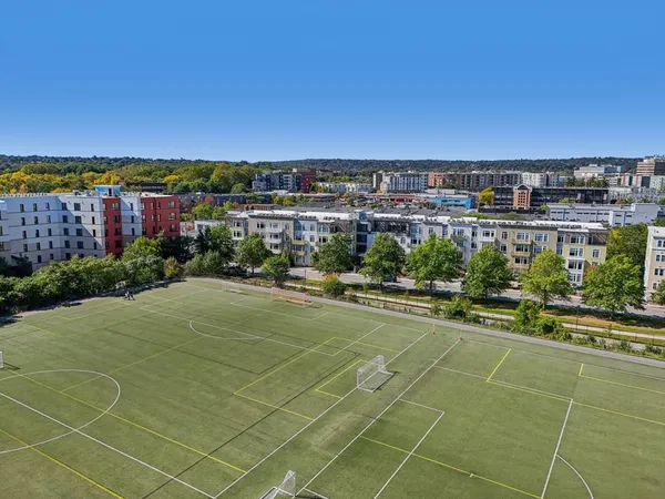 $4,500 | 77 New Street, Unit 306, Cambridge, MA 02138