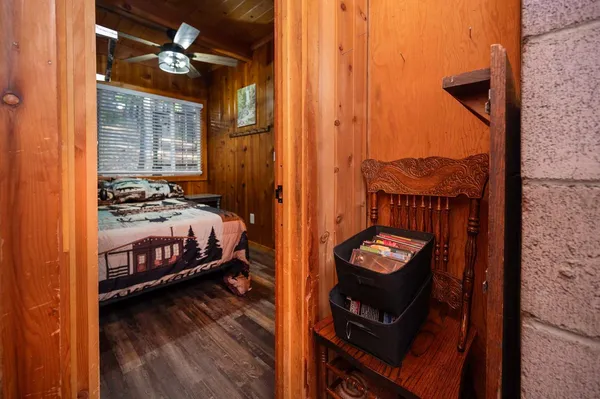 a view of a livingroom with furniture