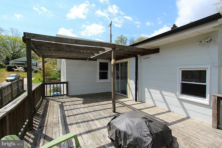 721 Silver Spring Avenue Silver Spring, MD 20910 - Photo 11 of 30 Deck