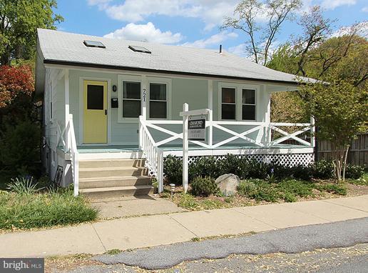 721 Silver Spring Avenue Silver Spring, MD 20910 - Photo 30 of 30 Exterior (Front)