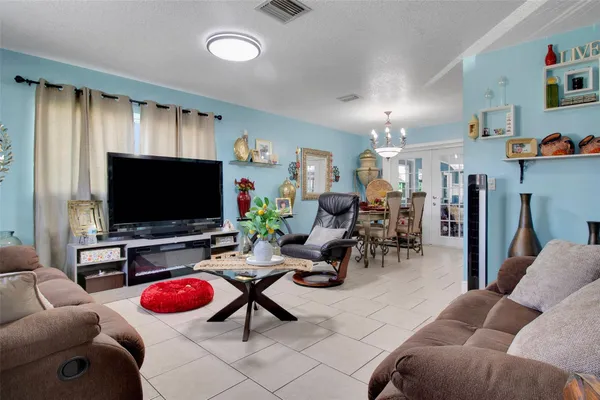 $440,000 | 524 Southwest 72nd Avenue, North Lauderdale, FL 33068