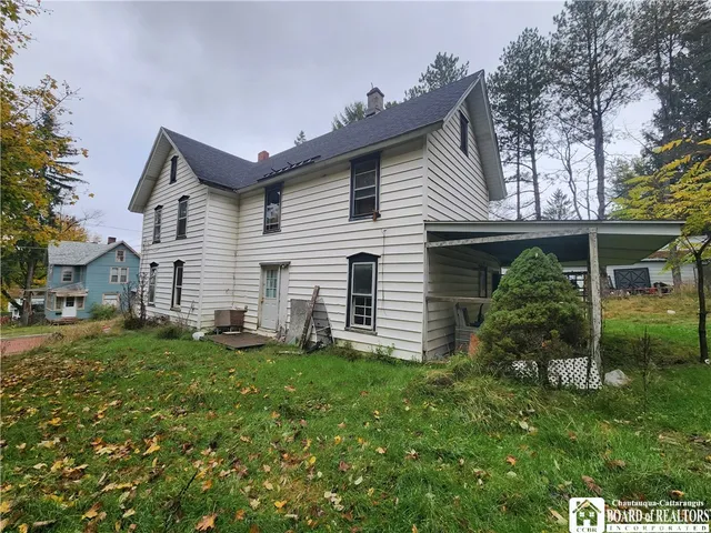 $37,500 | 44 Vega Street, Jamestown, NY 14701