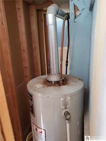 $37,500 | 44 Vega Street, Jamestown, NY 14701