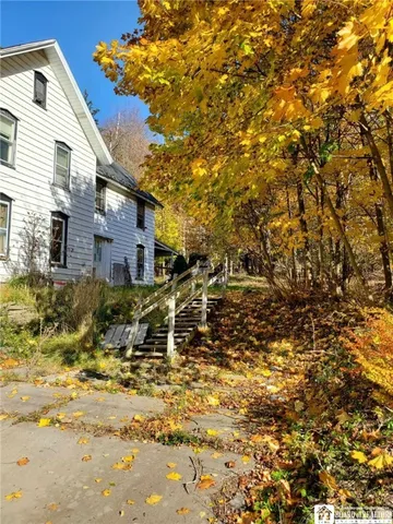 $37,500 | 44 Vega Street, Jamestown, NY 14701