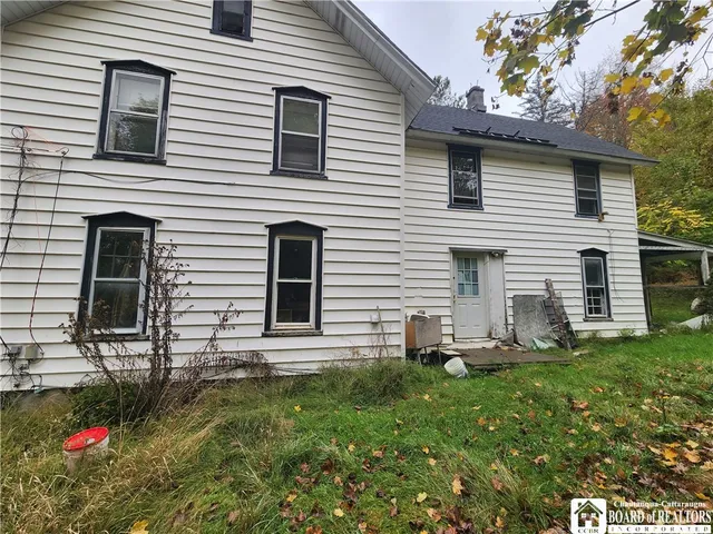 $37,500 | 44 Vega Street, Jamestown, NY 14701
