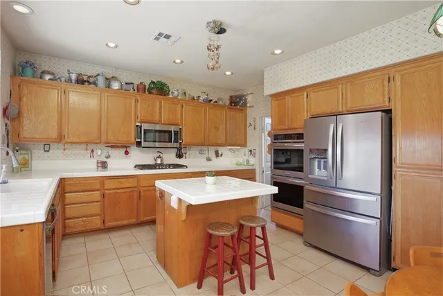 $1,199,000 | 5174 Avenida De La Plata, Oceanside, CA 92057