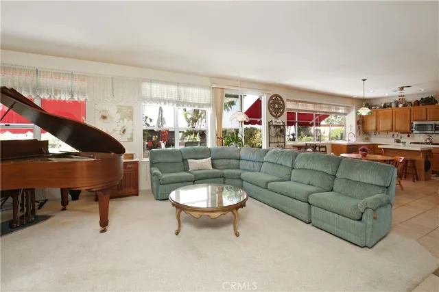 $1,199,000 | 5174 Avenida De La Plata, Oceanside, CA 92057