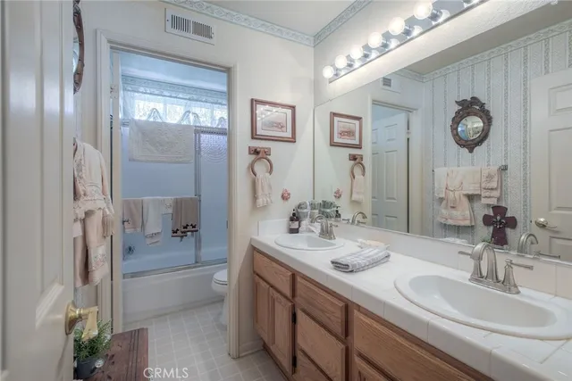 $1,199,000 | 5174 Avenida De La Plata, Oceanside, CA 92057