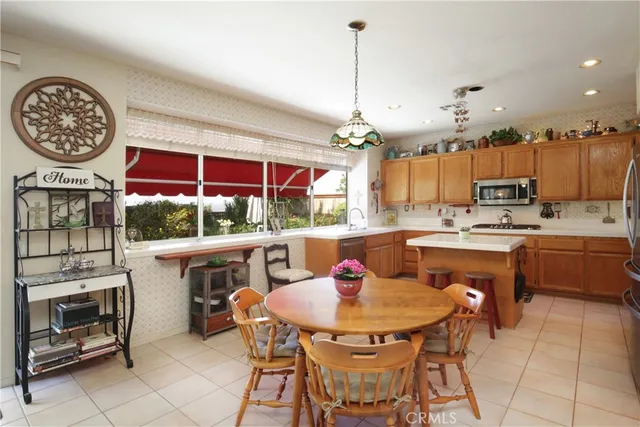 $1,199,000 | 5174 Avenida De La Plata, Oceanside, CA 92057