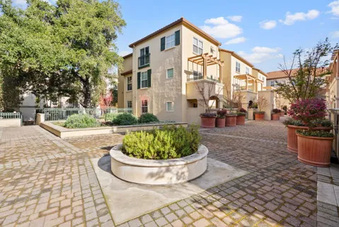 $1,150,000 | 108 Bryant Street, Unit 4, Mountain View, CA 94041