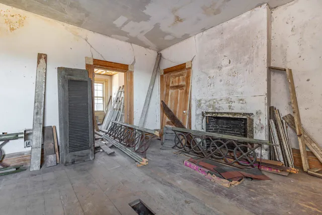 $130,000 | 606 South Bench Street, Galena, IL 61036