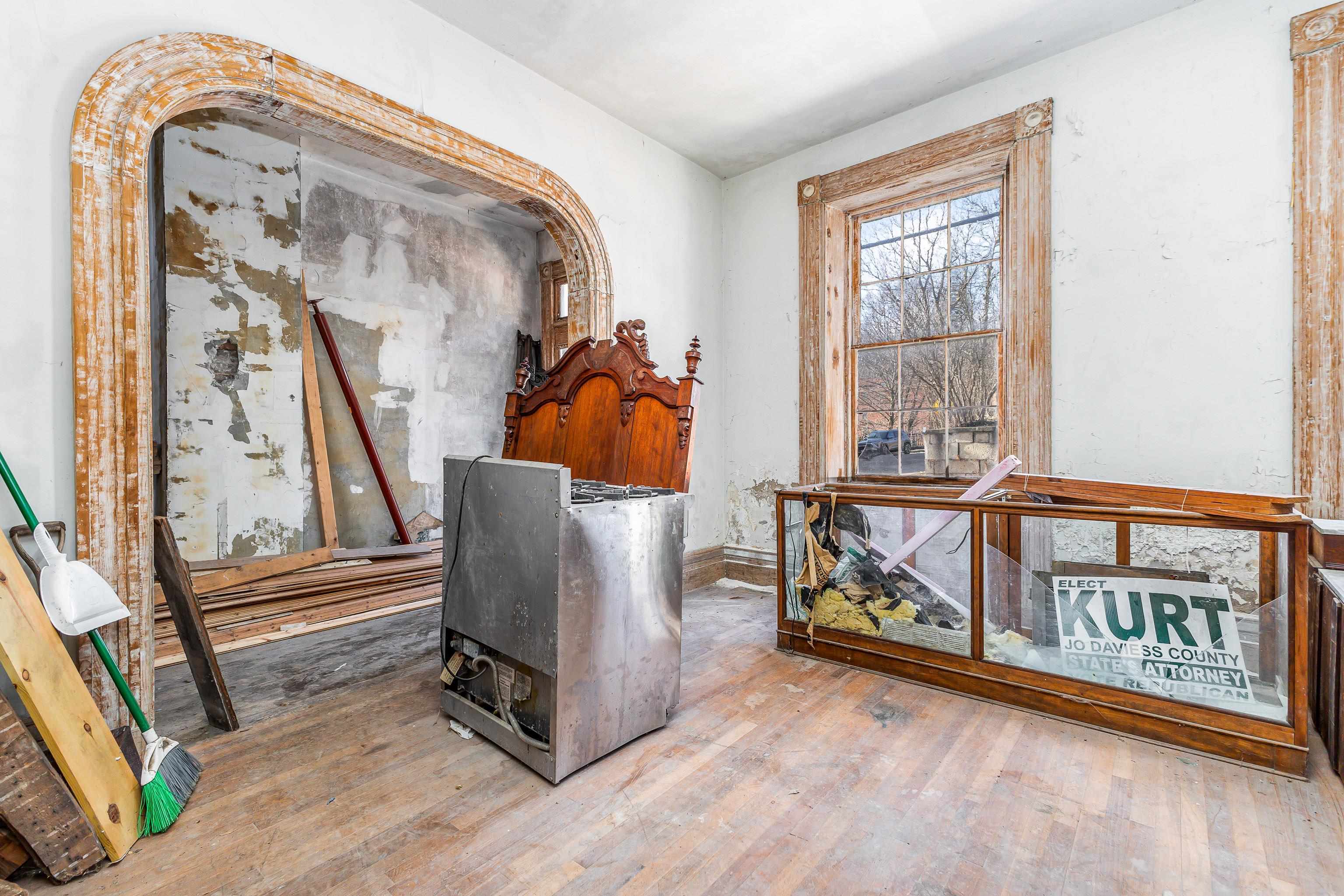 606 South Bench Street Galena, IL 61036 - Photo 2 of 28