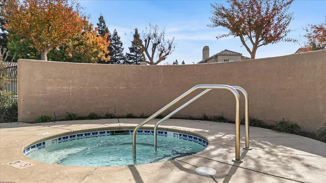 $569,000 | 433 Champion Lane, Oakdale, CA 95361