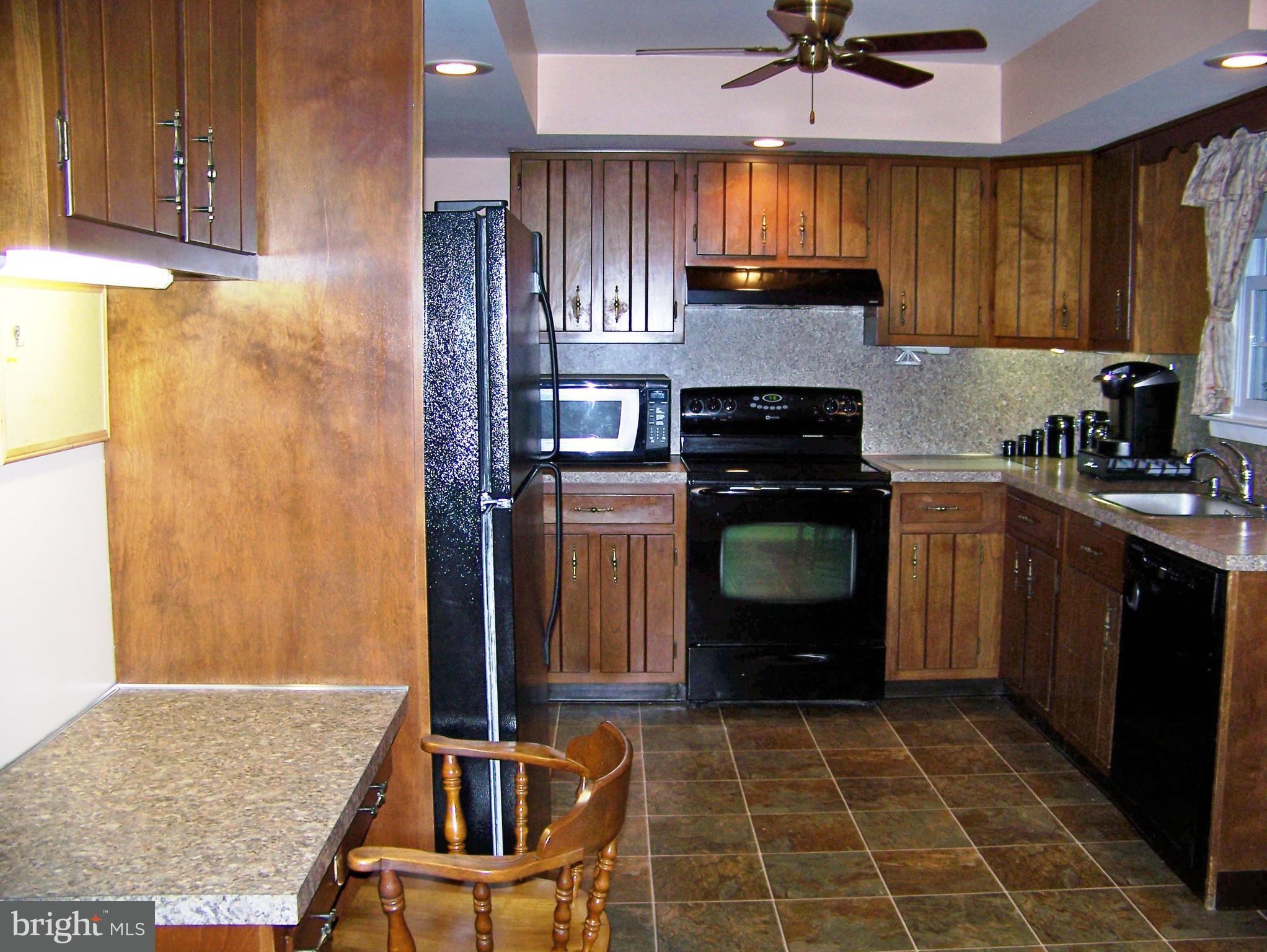 3000 Round Hill Road York, PA 17402 - Photo 14 of 32 Gallery Image 14