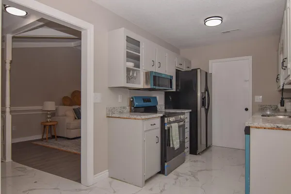 $2,500 | 7774 Ginger Lane, North Charleston, SC 29420