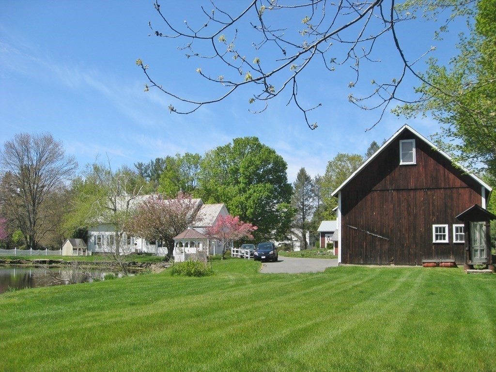 5 Hillside Road Deerfield, MA 01373 - Photo 13 of 42