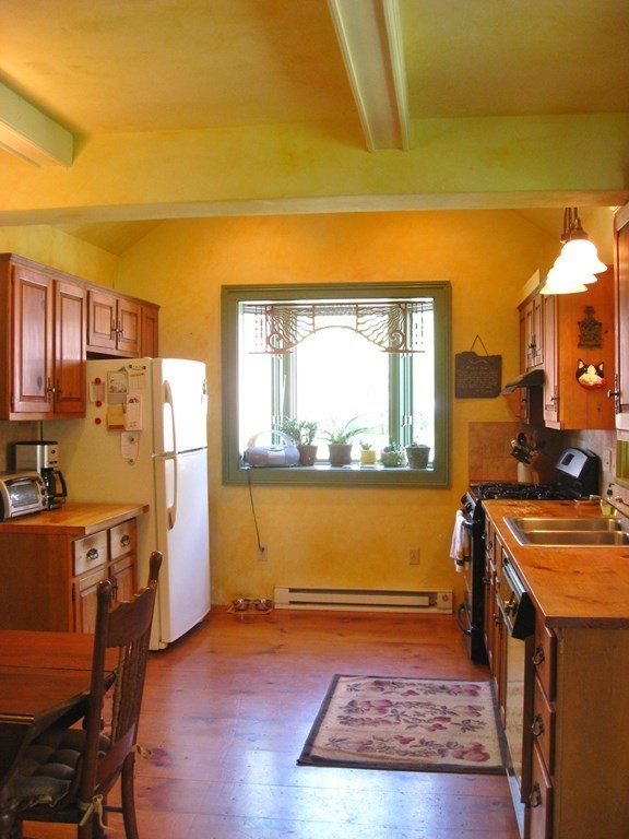 5 Hillside Road Deerfield, MA 01373 - Photo 24 of 42